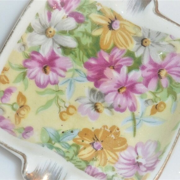 DAINTY Royal Crown ASHTRAY Boudoir Antique Ashtray Ceramic Ashtray Dresser Set - Picture 2 of 6